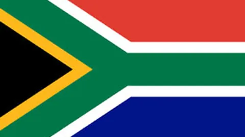 “足球盛宴！罗梅罗神钩一击，哈兰德百球里程碑，咪咕英超第14轮最佳进球对决等你来选！”